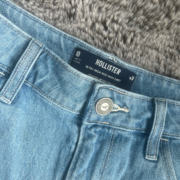 NWT 🩵 Hollister mom shorts - Picture 3 of 4